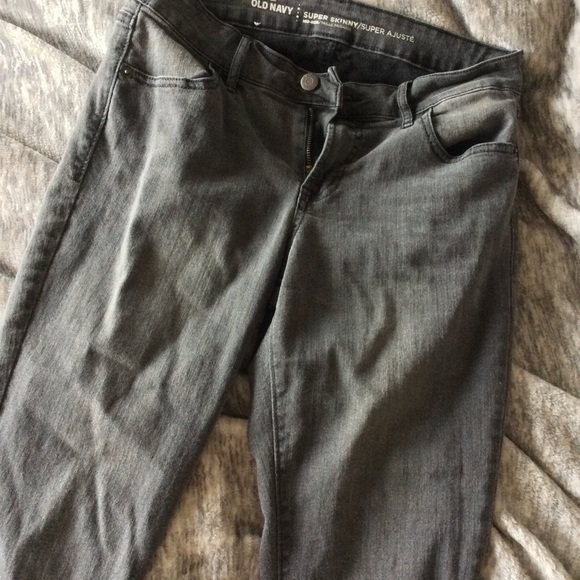 old navy mid-rise skinny jean - Picture 3 of 3
